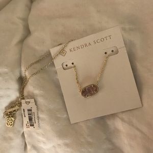 Kendra Scott necklace